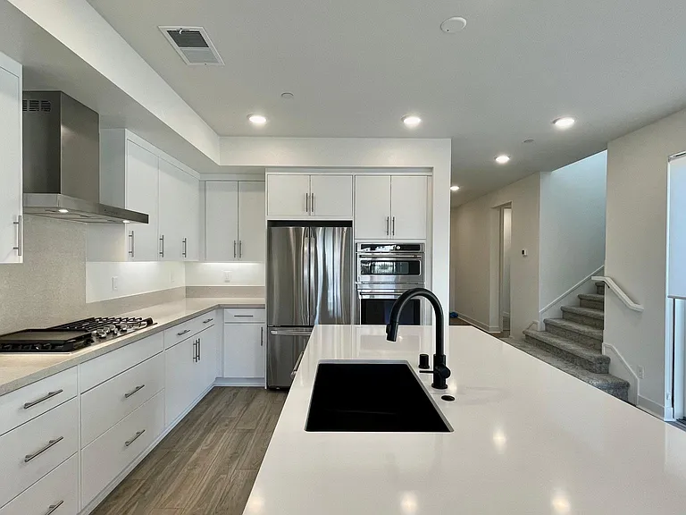 6533 Fischer Way — Photo 7