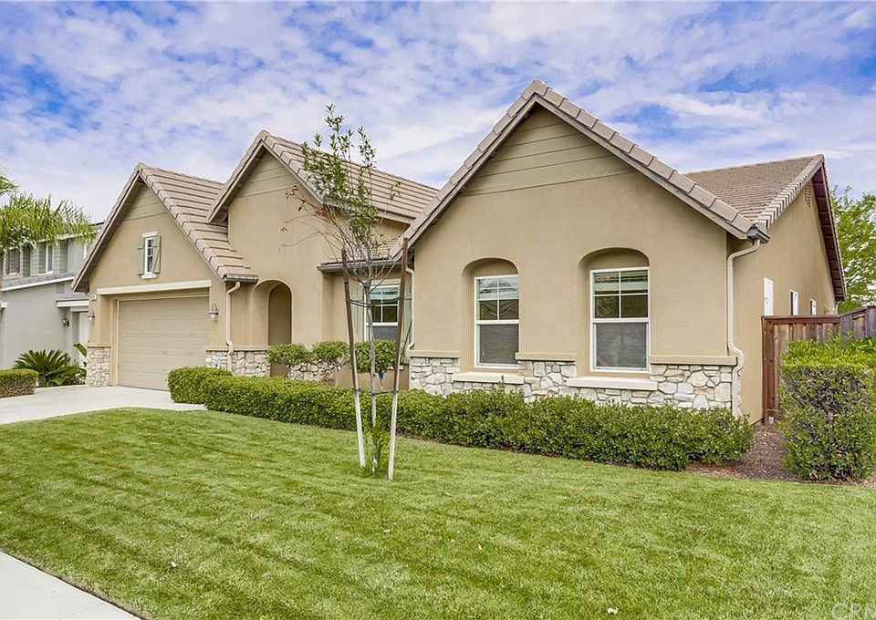 1st image of 32228 Blue Bell Ln