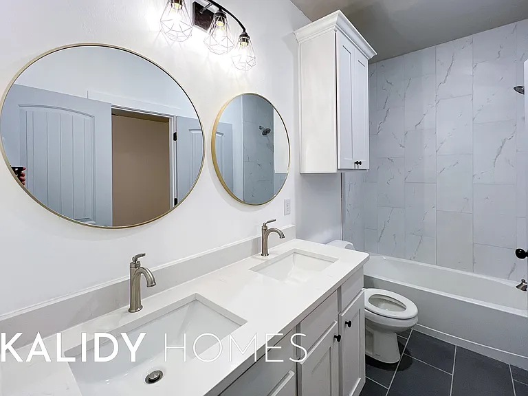 12504 SW 12th St — Photo 14