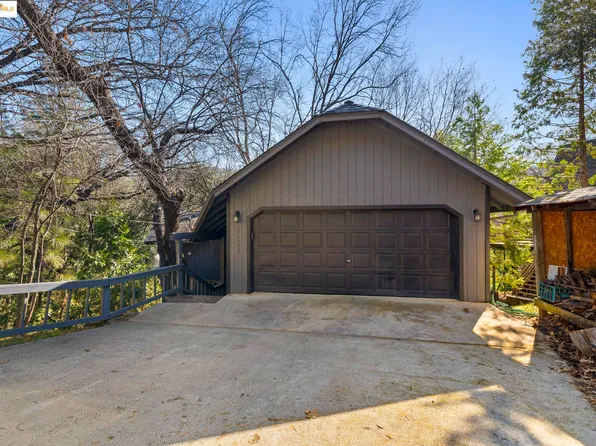 21543 Eel River Dr, Sonora, CA 95370