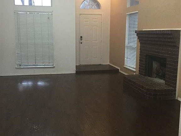 3rd image of 2340 Browning Dr