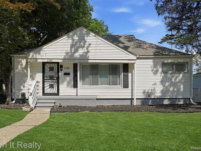 21300 Westhampton St, Oak Park, MI, 48237