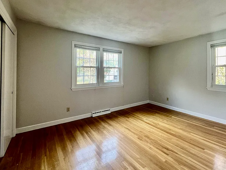9 Brooks Rd — Photo 23