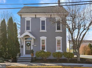204 E High St, Womelsdorf, PA 19567