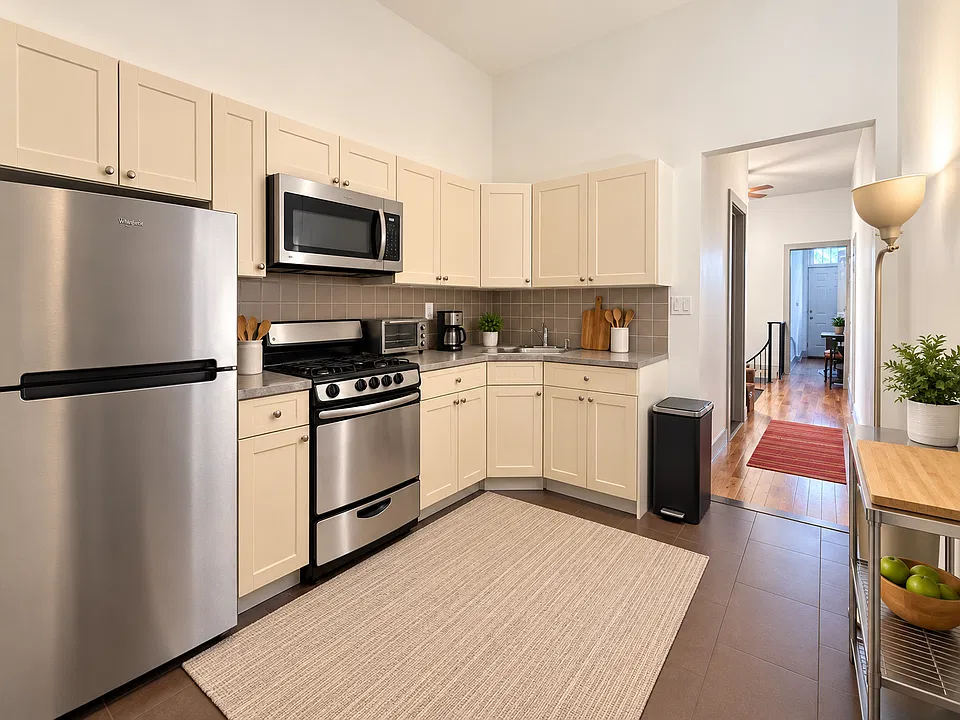 294 Harman St #1RF