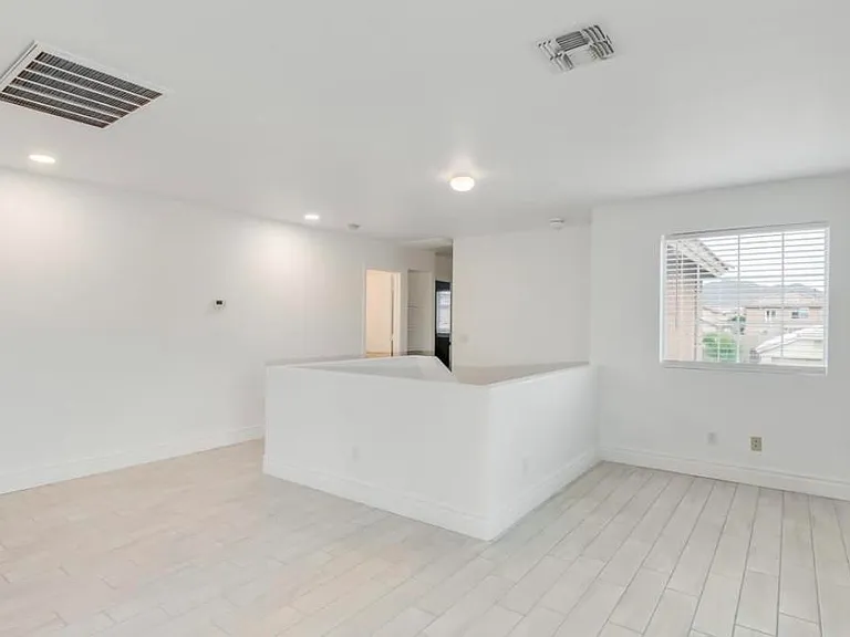 22281 W Morning Glory St — Photo 13