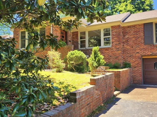 208 Trahern Ln, Clarksville, TN 37040