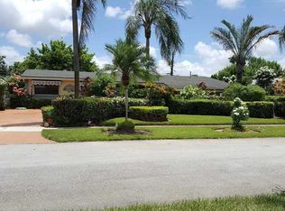 1950 NW 193rd Ter, Miami Gardens, FL 33056