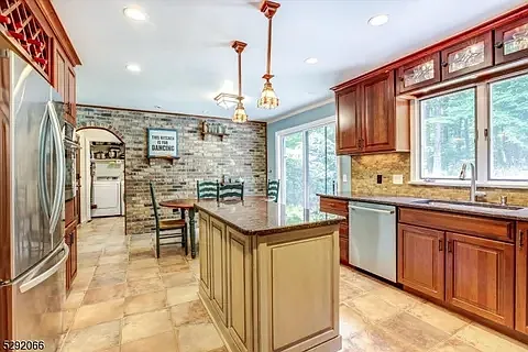 36 Longview Rd — Photo 6