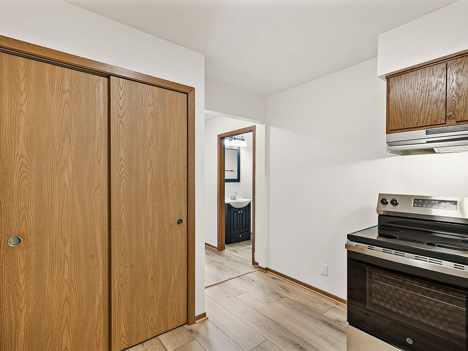 1st image of 618 Mary Ln #5