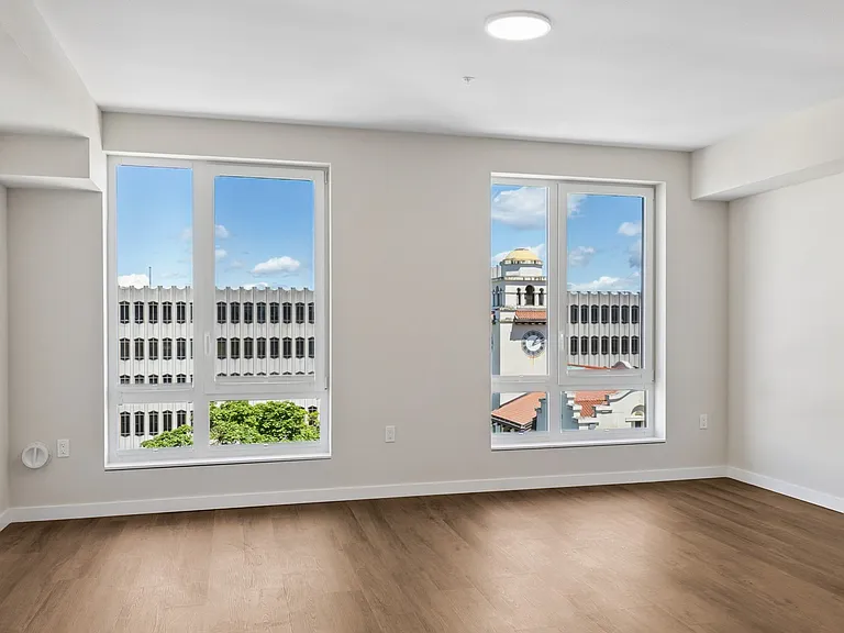 Mosaic Apartments — Photo 43