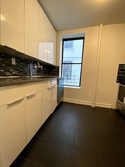 1st image of 1710 Caton Ave #3D