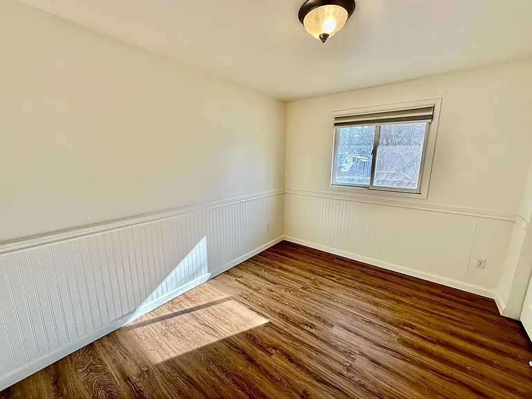 11409 N Guinevere Dr — Photo 12