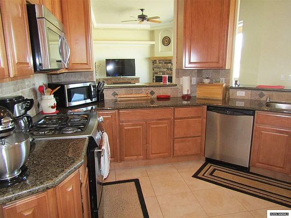 3rd image of 404 Seminole Dr