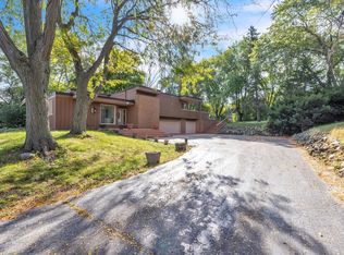 W180N5178 Marcy Rd, Menomonee Falls, WI 53051