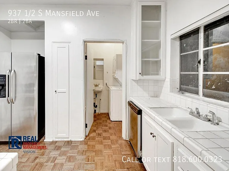 937 1/2 S Mansfield Ave — Photo 14