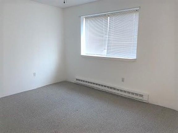 4th image of 65 Milliken Ave APT 22
