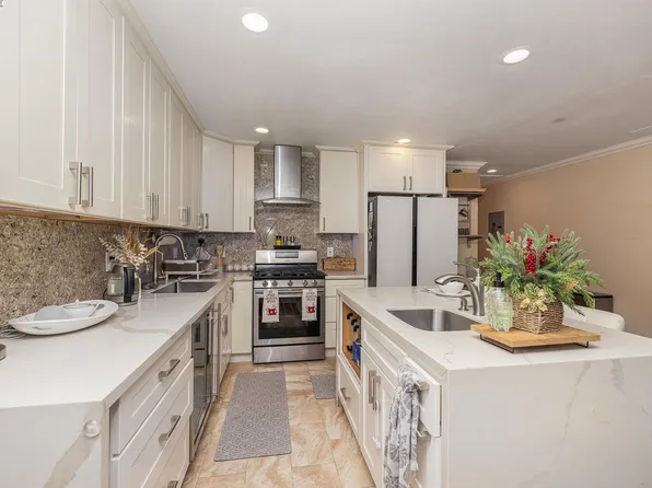 2036 Brookside Dr, San Pablo, CA 94806