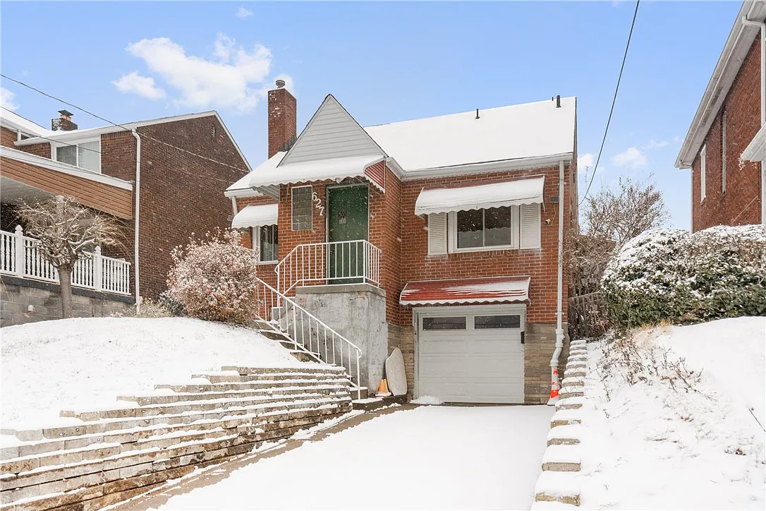 627 Bigelow St photo 1