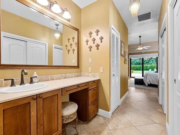 3951 NW 27th Terrace, Boca Raton, FL 33434