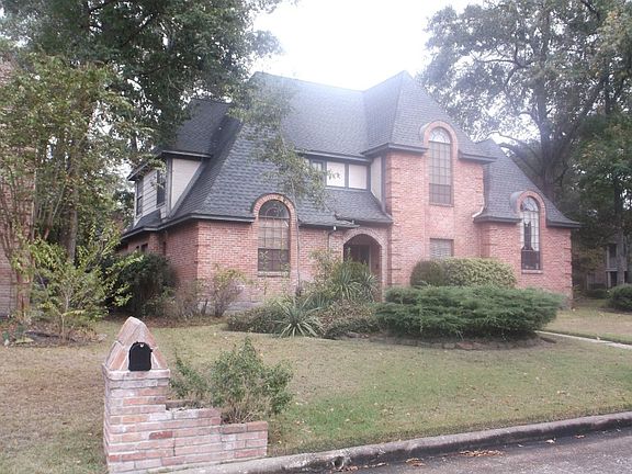3rd image of 2806 Four Pines Dr