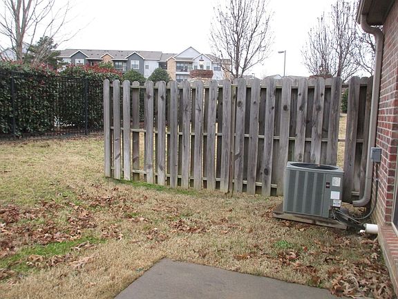 4th image of 201 Tivoli Ln