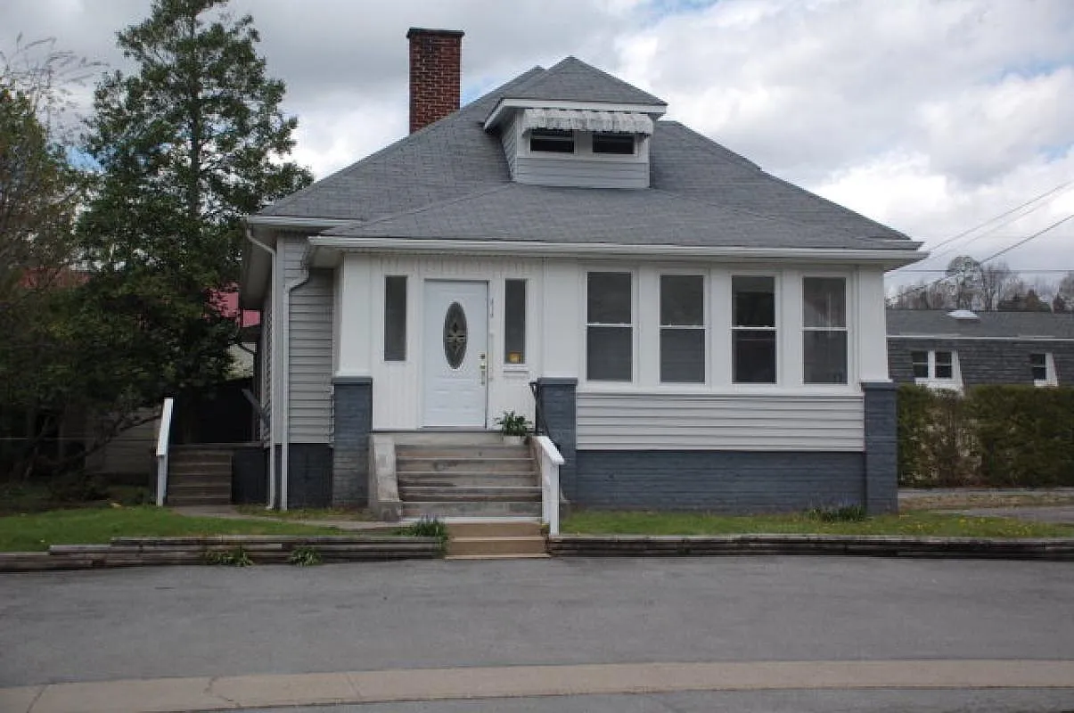 314 College Ave photo 1