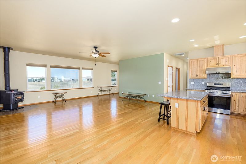 4th image of 70 El Rio Lane