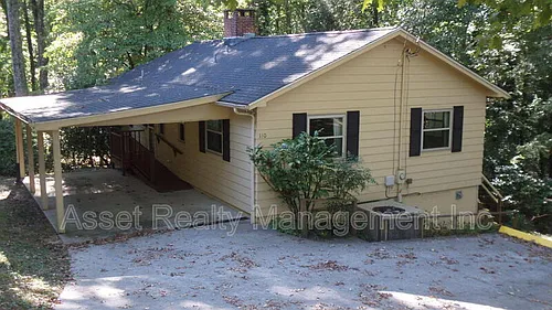 110 Chatham Ln Photo 1