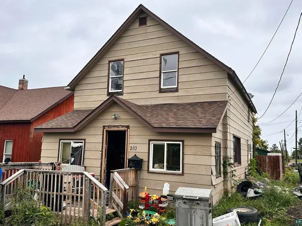 210 N 11th Ave E, Ashland, WI 54806