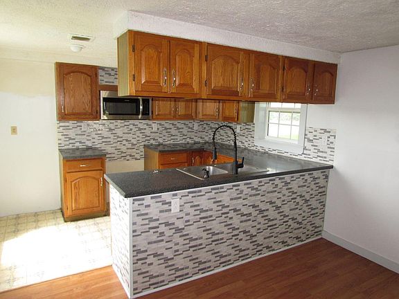 3rd image of 1007 County Road 29