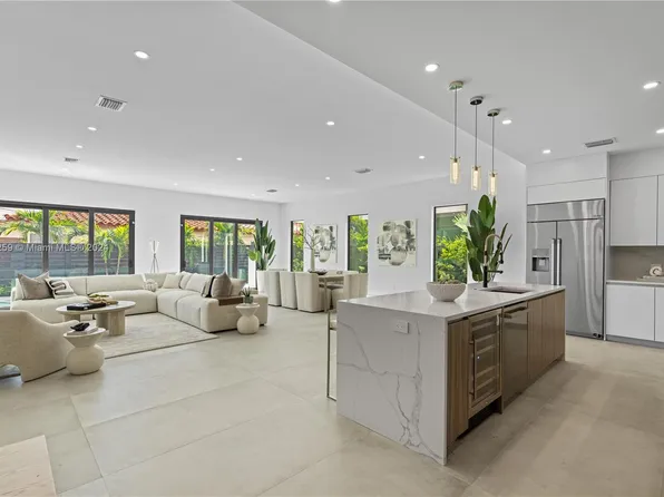 1812 Middle River Dr #1, Fort Lauderdale, FL 33305