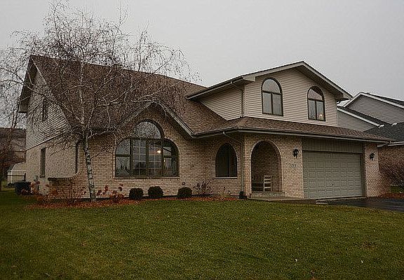 3rd image of 12510 W Yorkshire Dr