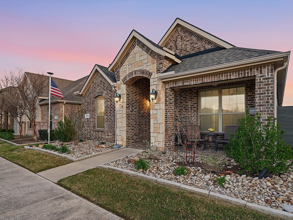 813 8th St, Argyle, TX 76226 | MLS #21193335 | Zillow