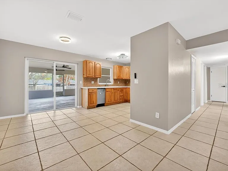 157 Alhambra Ave — Photo 4