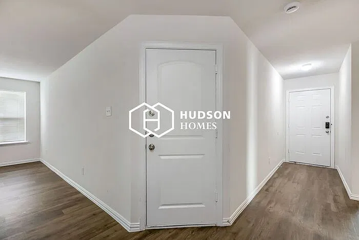 4508 Wiman Dr — Photo 3