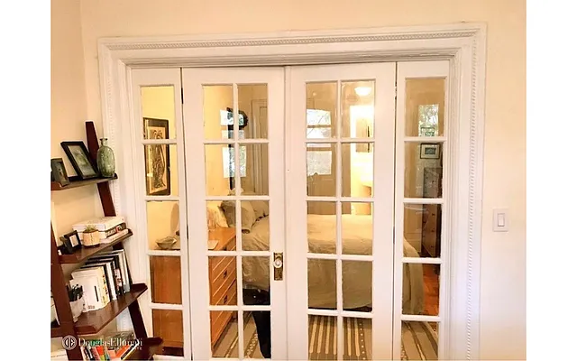 Rented by Douglas Elliman | media 24