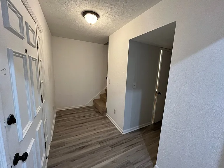 6320 Olde Towne Dr — Photo 10