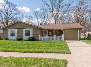 4915 Selkirk Dr, South Bend, IN