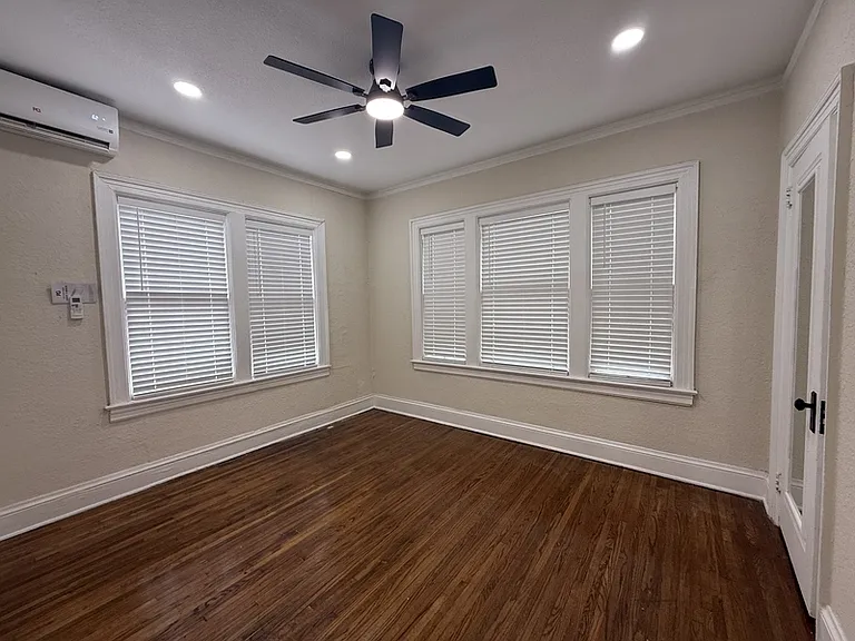 2738 Riverside Ave #14 — Photo 2