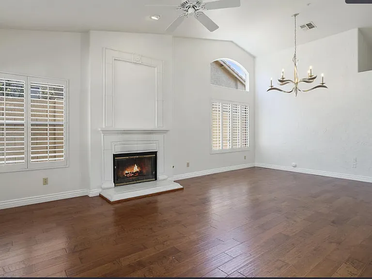 19102 N 91st St — Photo 16