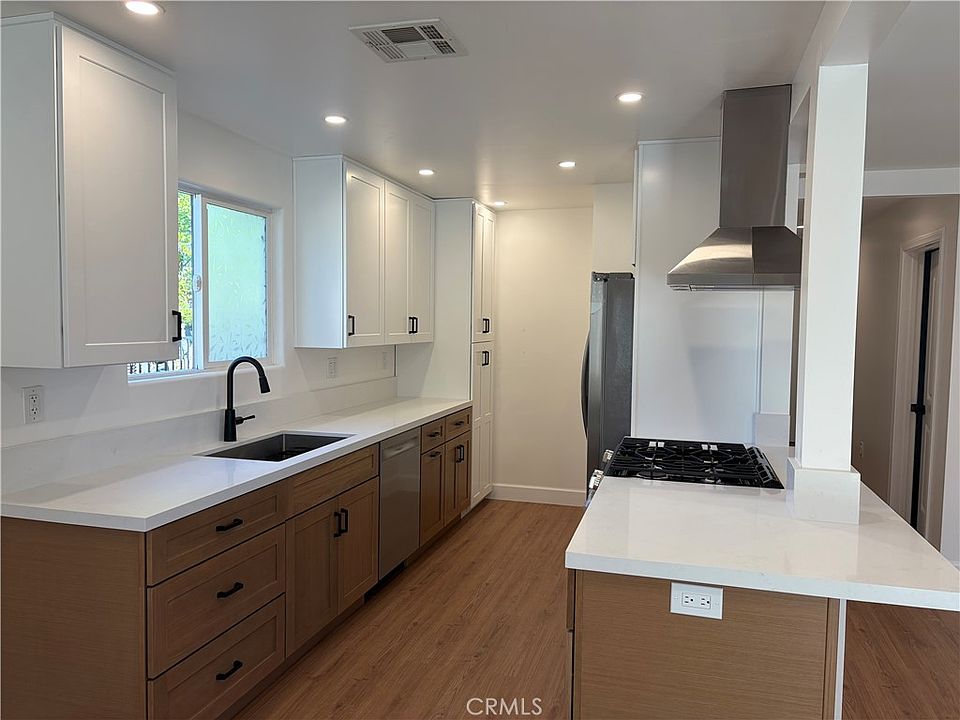 1st image of 7101 Fallbrook Ave