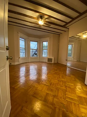 Rented by Owner | media 12