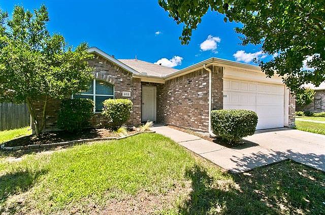 1st image of 2213 Oleander Way