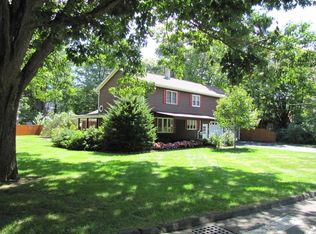 118 Laurel St, Greenfield, MA 01301