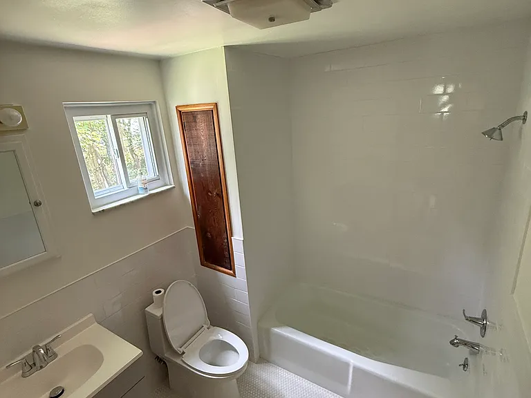 520 Main Blvd — Photo 11