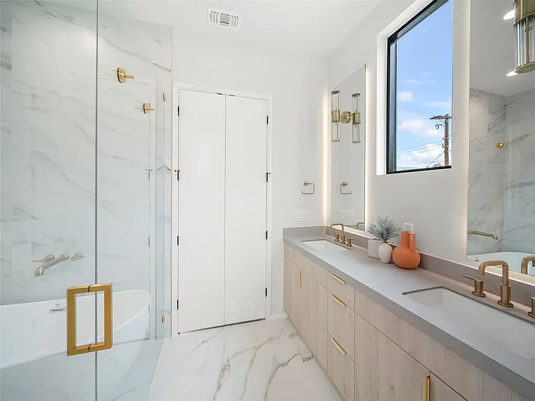 2107 Brackenridge St #A — Photo 26