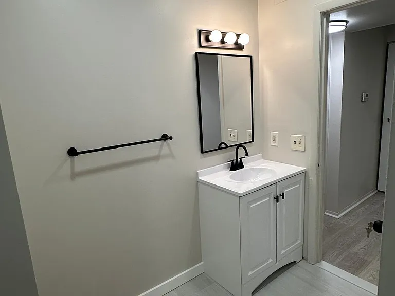 18225 Racho Rd #5 — Photo 10