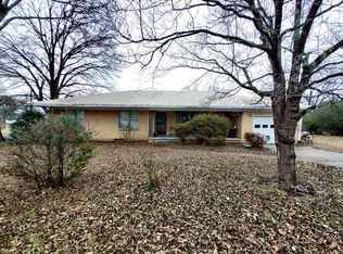 104 Thompson Ave, Mc Kenzie, TN 38201