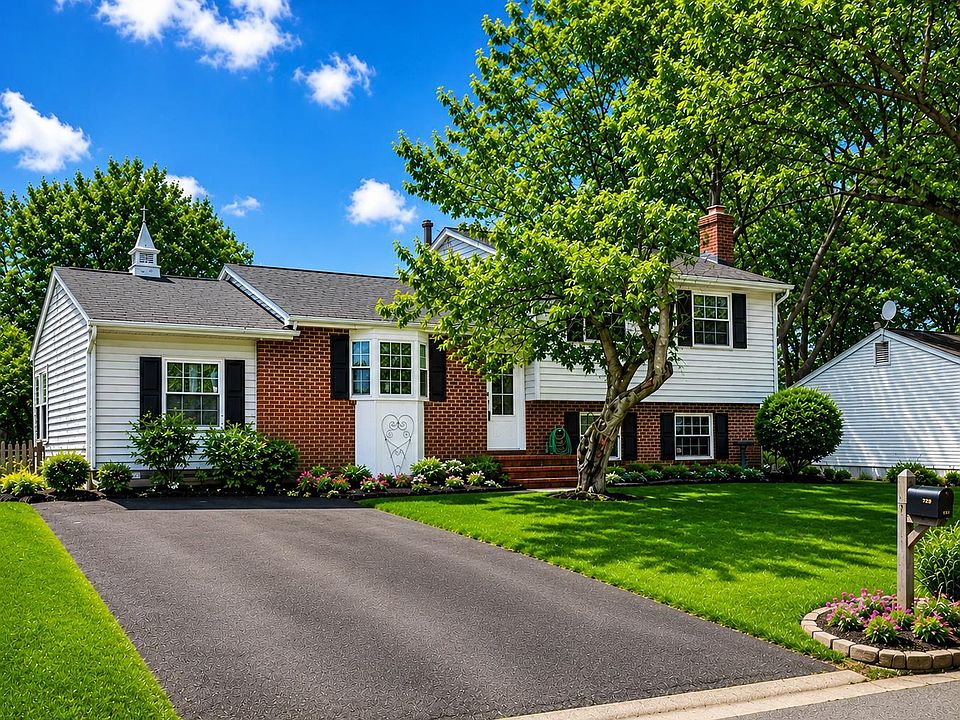 1st image of 5083 Macnamara Dr